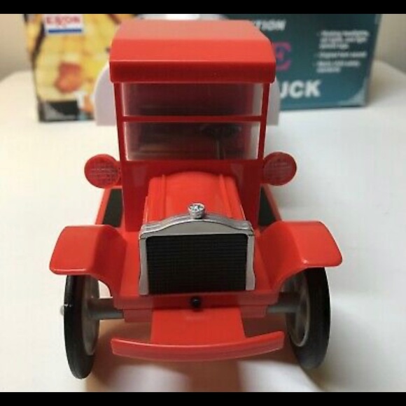 Exxon Humble 997 Toy Tanker Truck -  2nd in series - NEW in original box - Picture 3 of 7